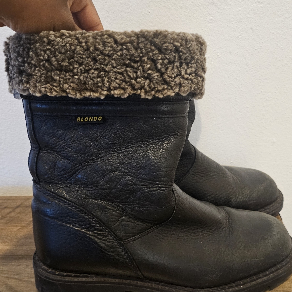 Blondo Black Leather Boots with Brown Fur Trim